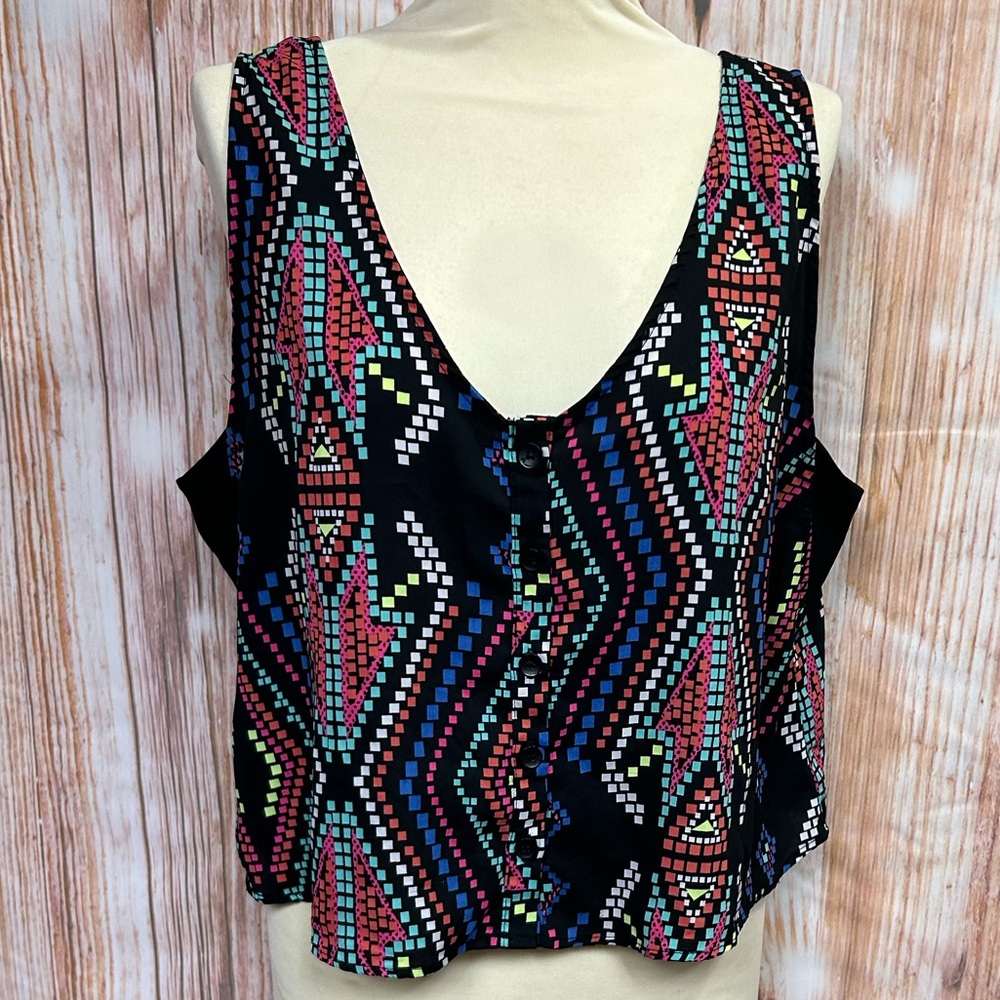 Love On A Hanger Cropped Tank Top‎